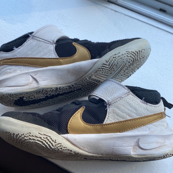 Nike size 2youth - Picture 6 of 8